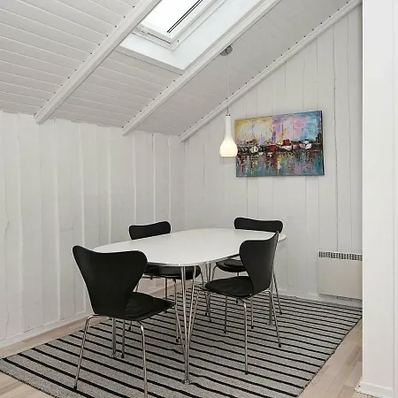 Apartment 4 Person Holiday In R M Rømø Kirkeby