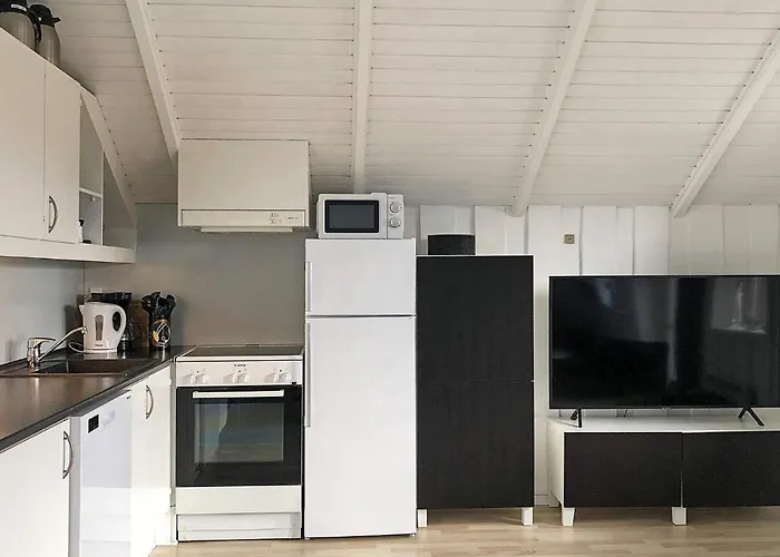 4 Person Holiday In R M *